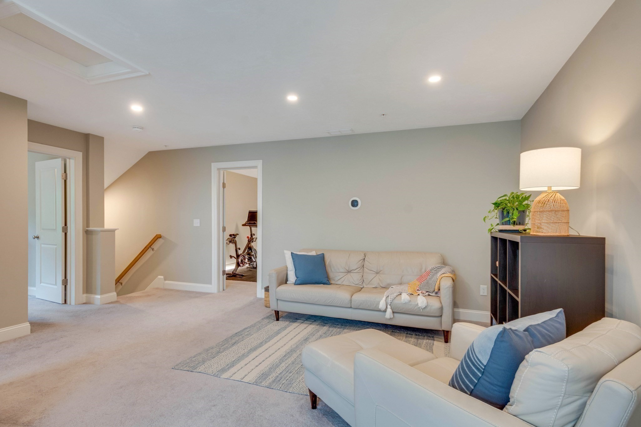 837 Ledgewood Way # 837