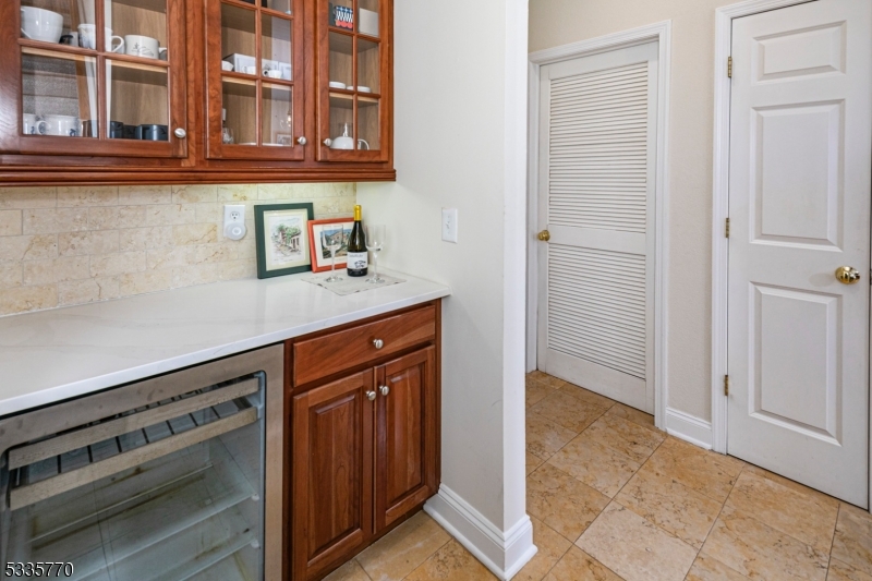 17 Flanders Valley Ct