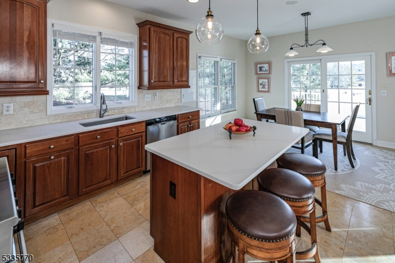 17 Flanders Valley Ct