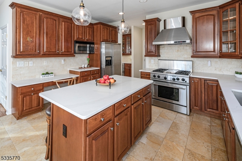 17 Flanders Valley Ct