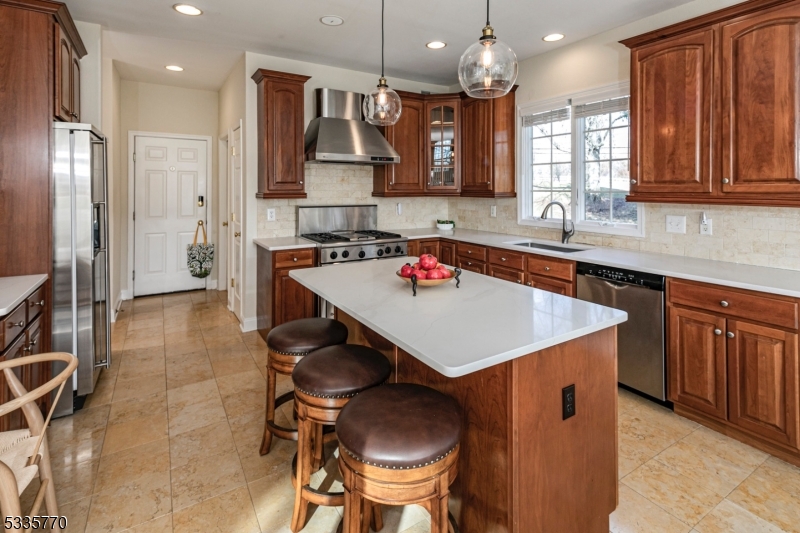 17 Flanders Valley Ct