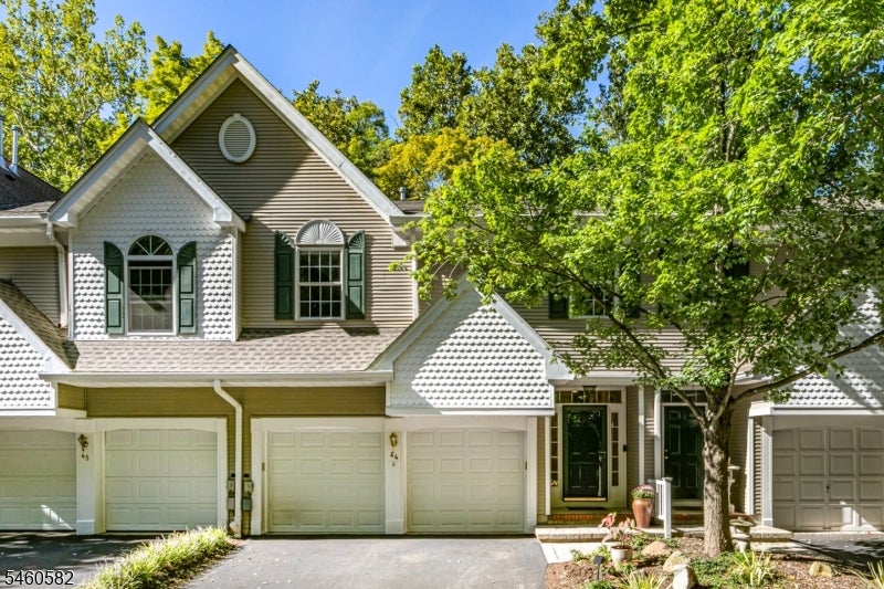 44 Rock Creek Woods Dr