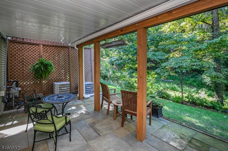44 Rock Creek Woods Dr