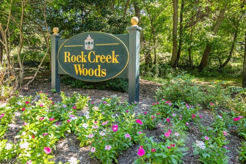 44 Rock Creek Woods Dr