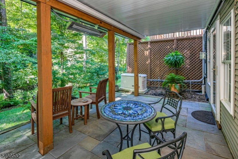 44 Rock Creek Woods Dr