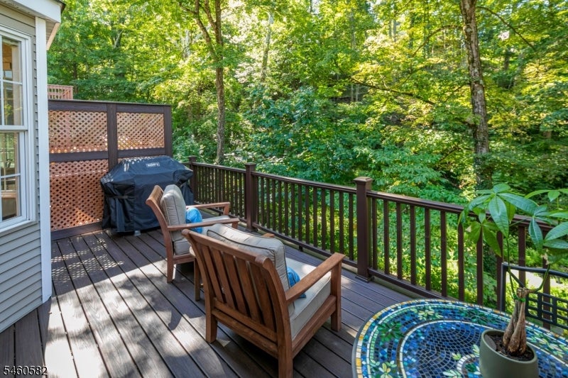 44 Rock Creek Woods Dr