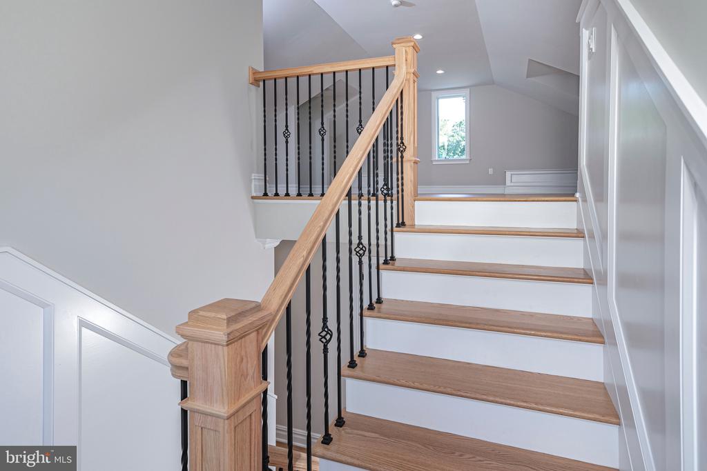 186 ELM ROAD