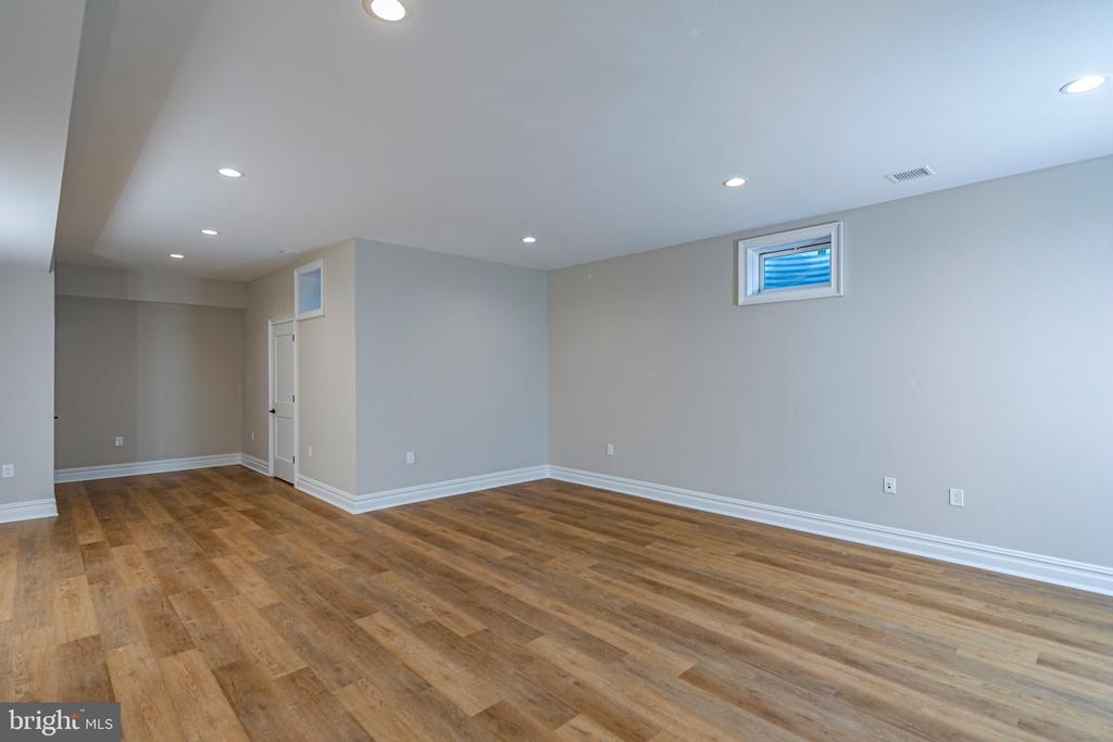 186 ELM ROAD