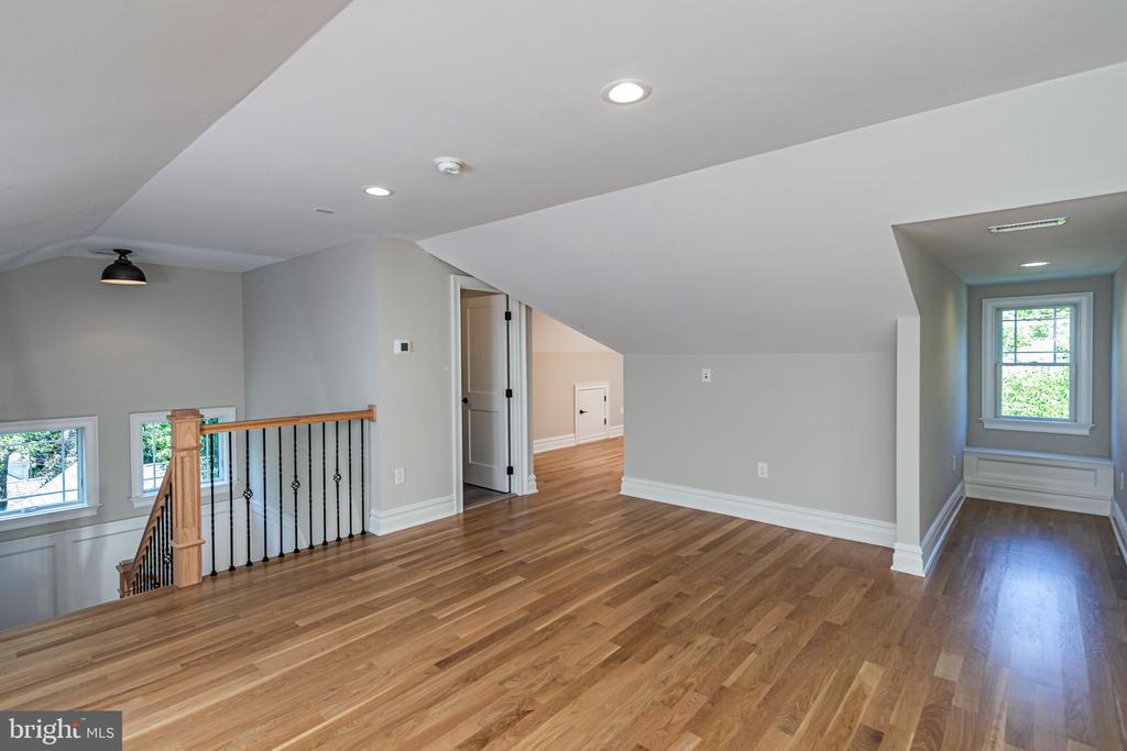 186 ELM ROAD
