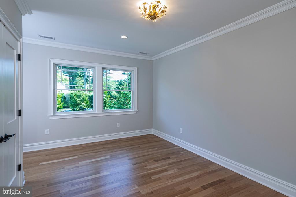 186 ELM ROAD
