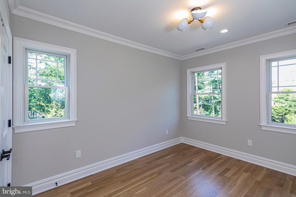 186 ELM ROAD