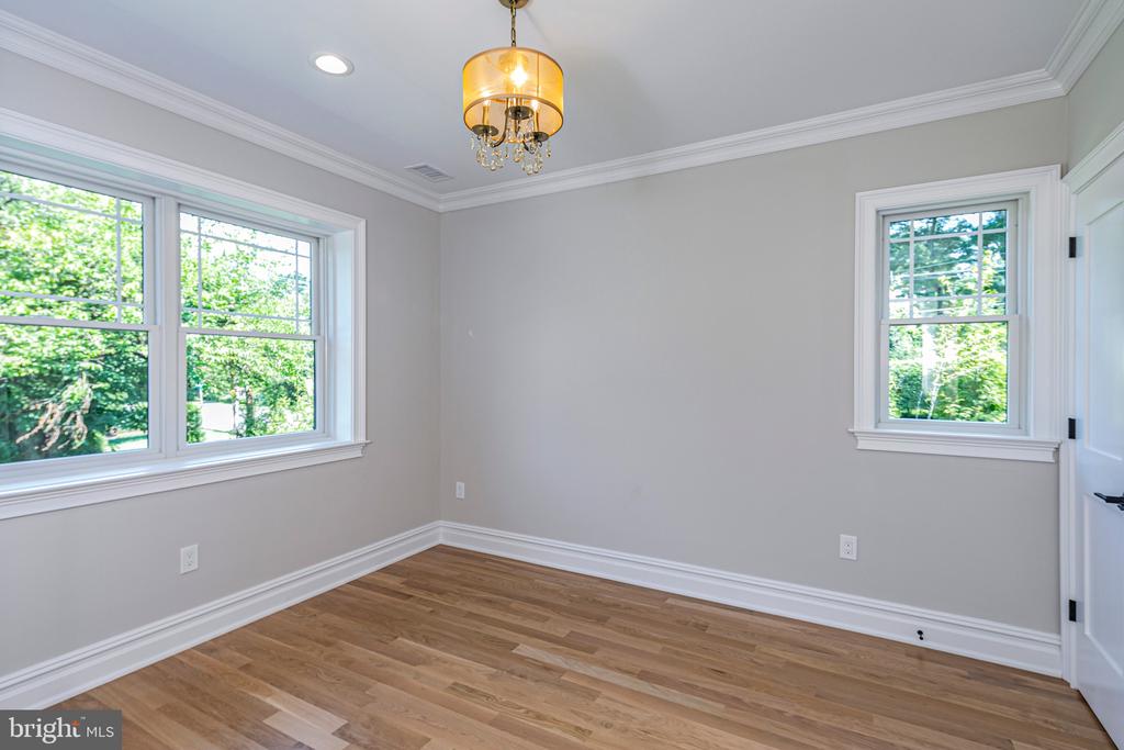 186 ELM ROAD