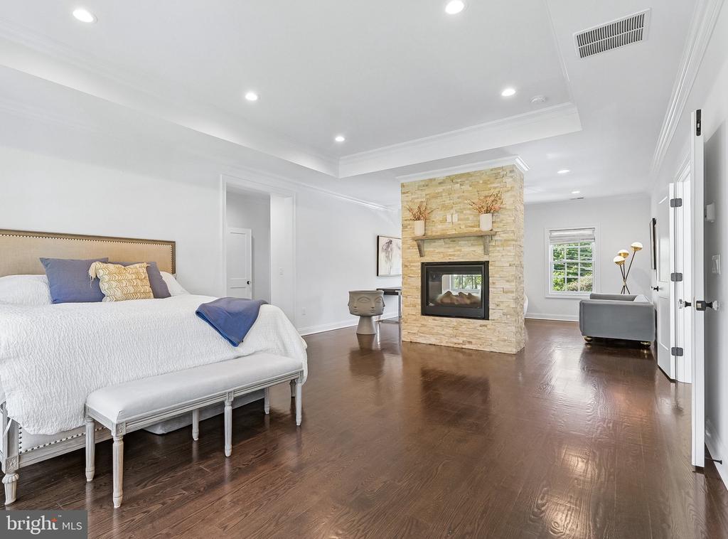 215 ELM ROAD