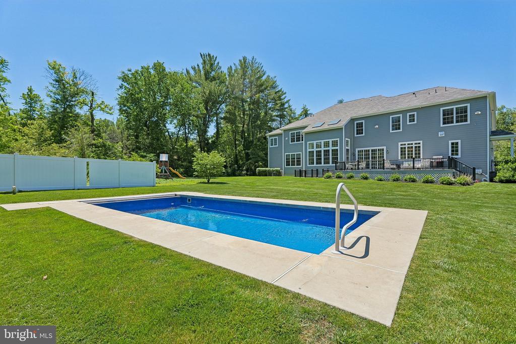 215 ELM ROAD