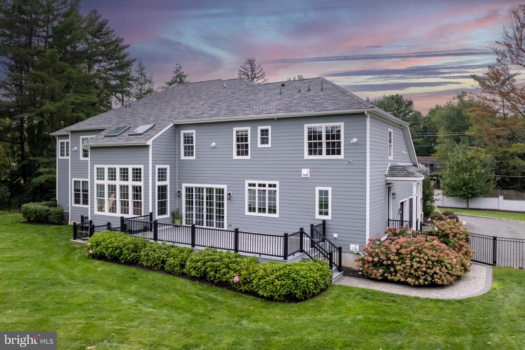 215 ELM ROAD