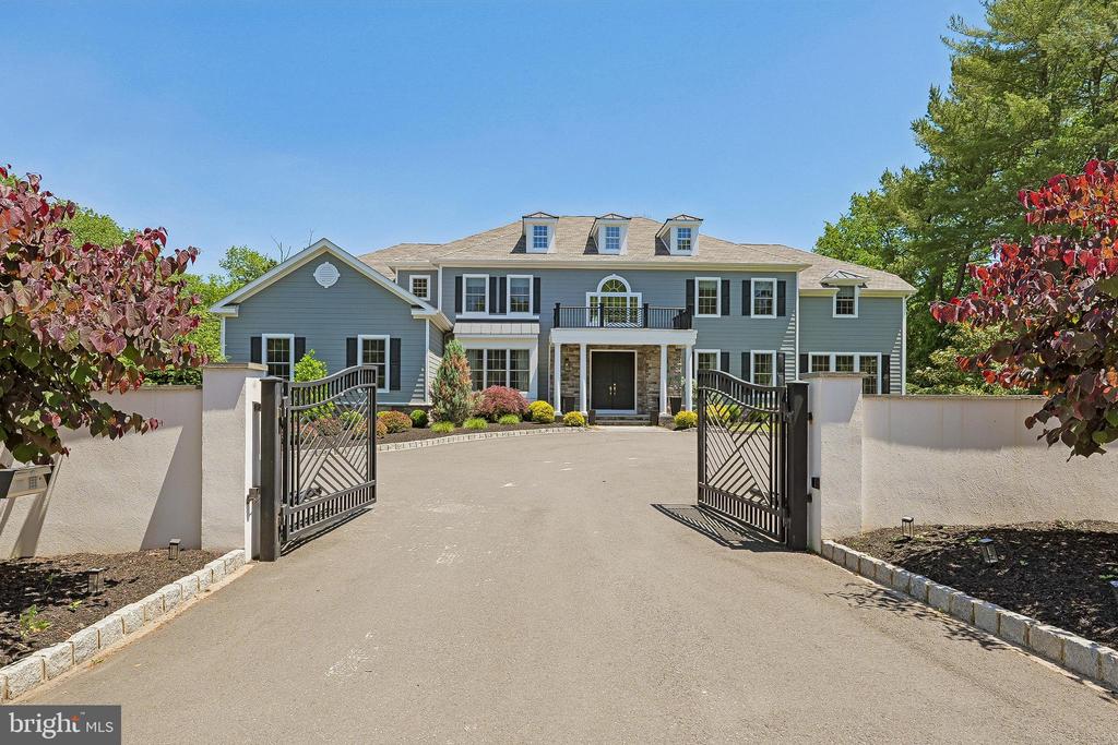 215 ELM ROAD