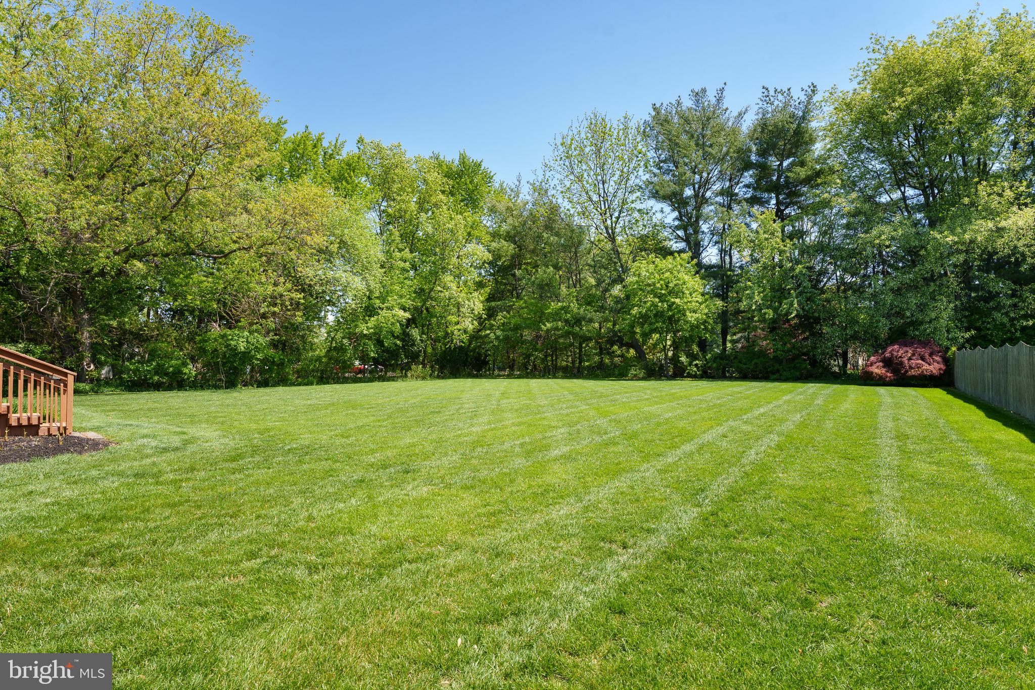 6 ARDSLEY COURT