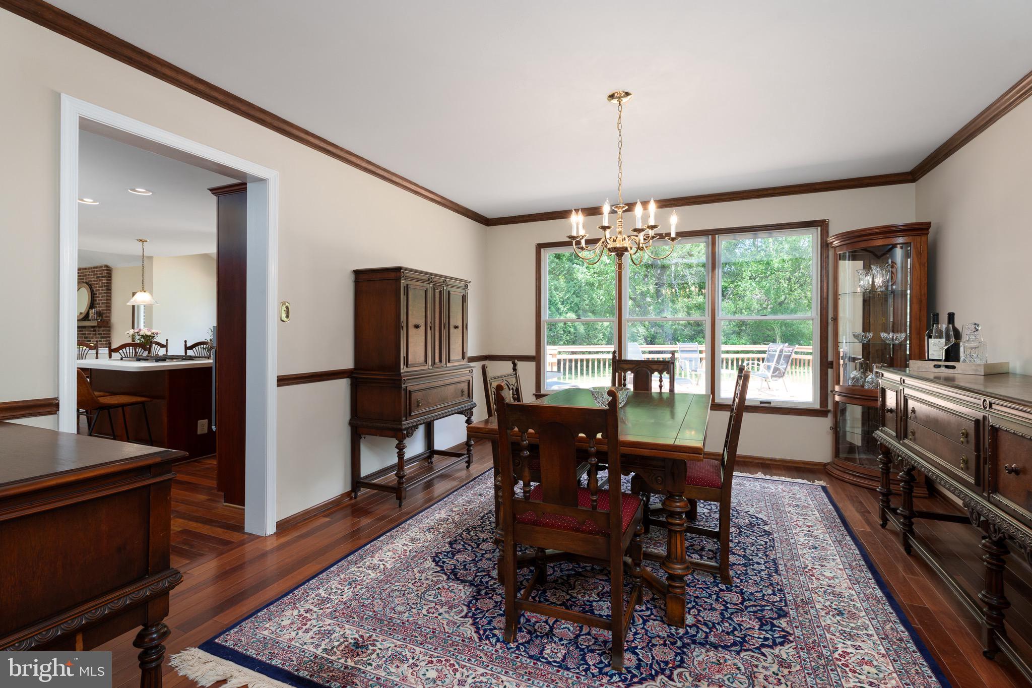 6 ARDSLEY COURT
