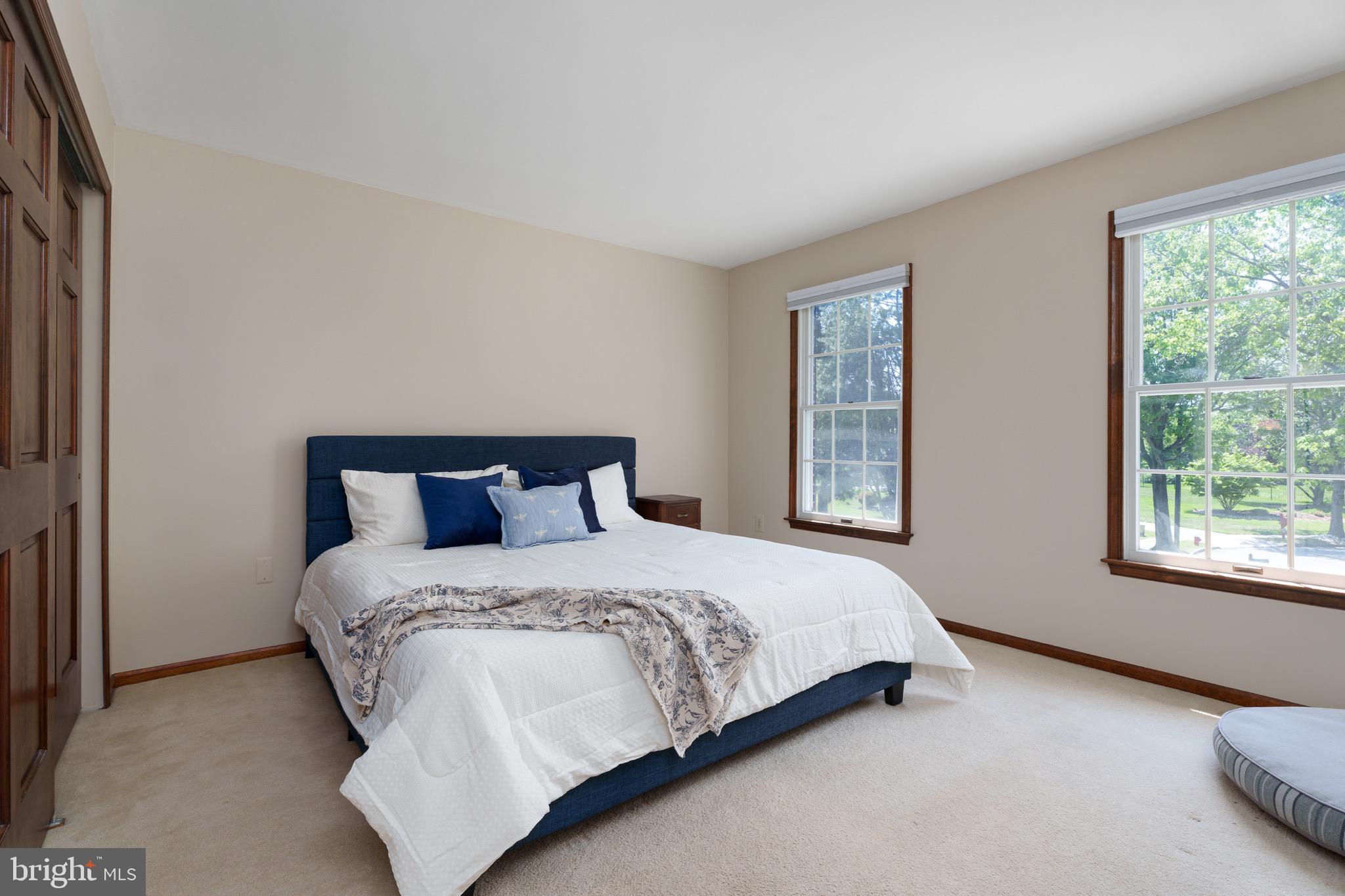 6 ARDSLEY COURT