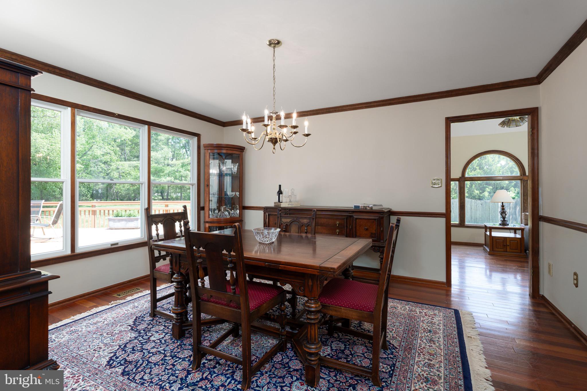 6 ARDSLEY COURT