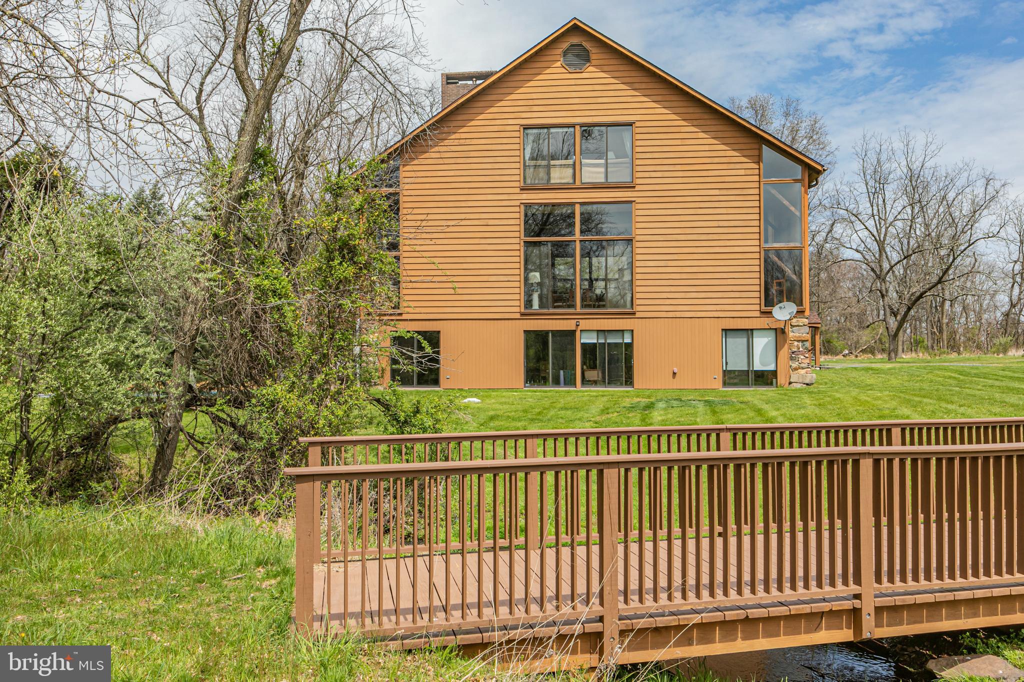 900 CANAL ROAD
