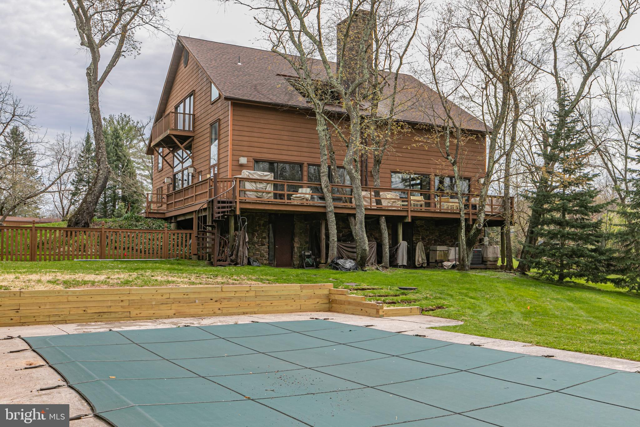 900 CANAL ROAD