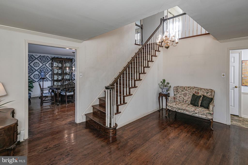 3 CORNWELL DRIVE