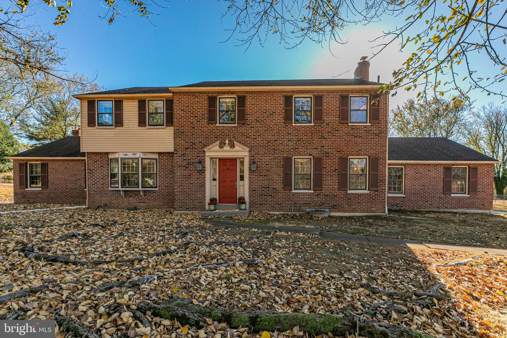 3 CORNWELL DRIVE