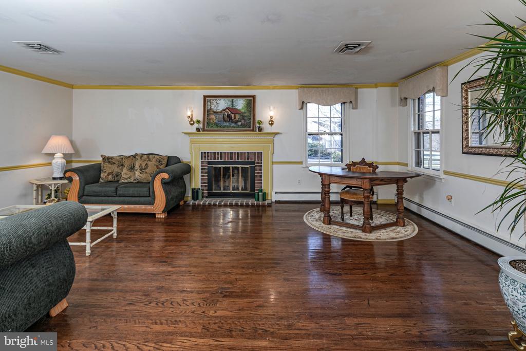 3 CORNWELL DRIVE