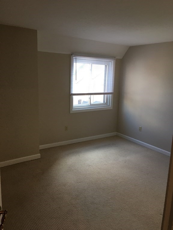 44 Elm St # 305