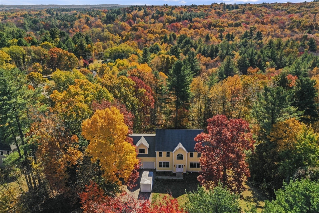 11 Quabbin Path