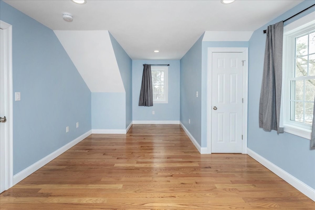 63 Salem Rd