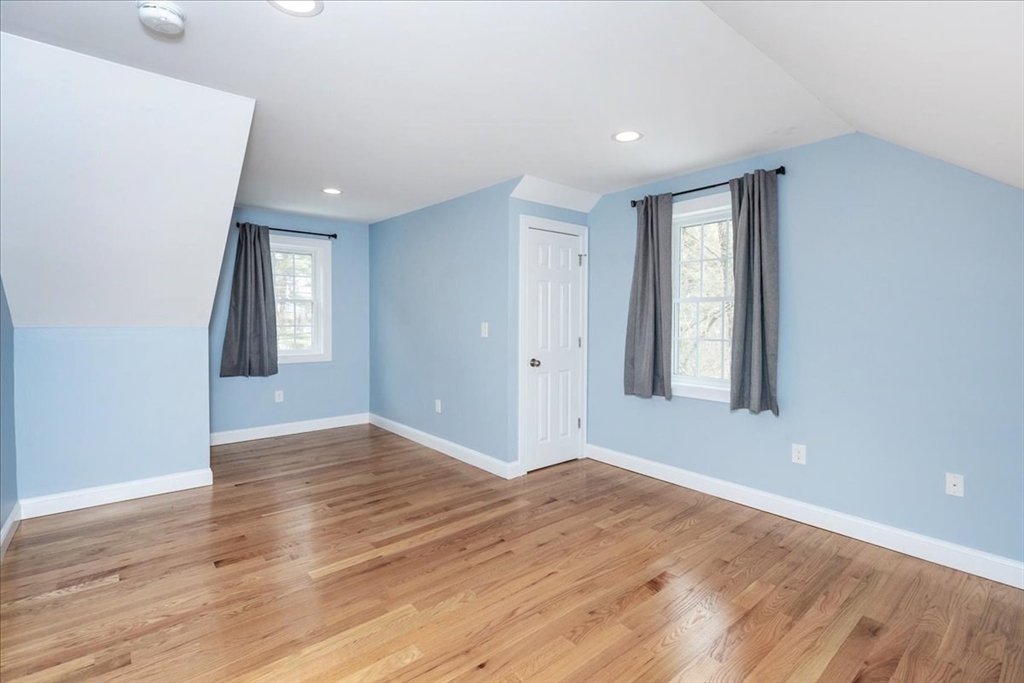 63 Salem Rd