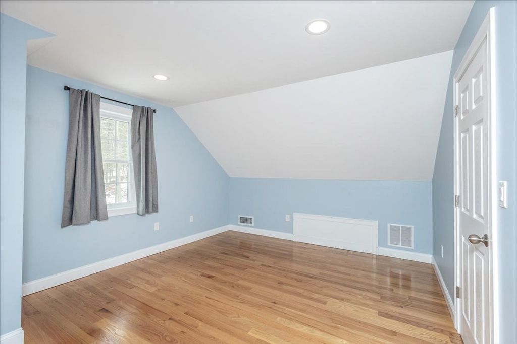 63 Salem Rd