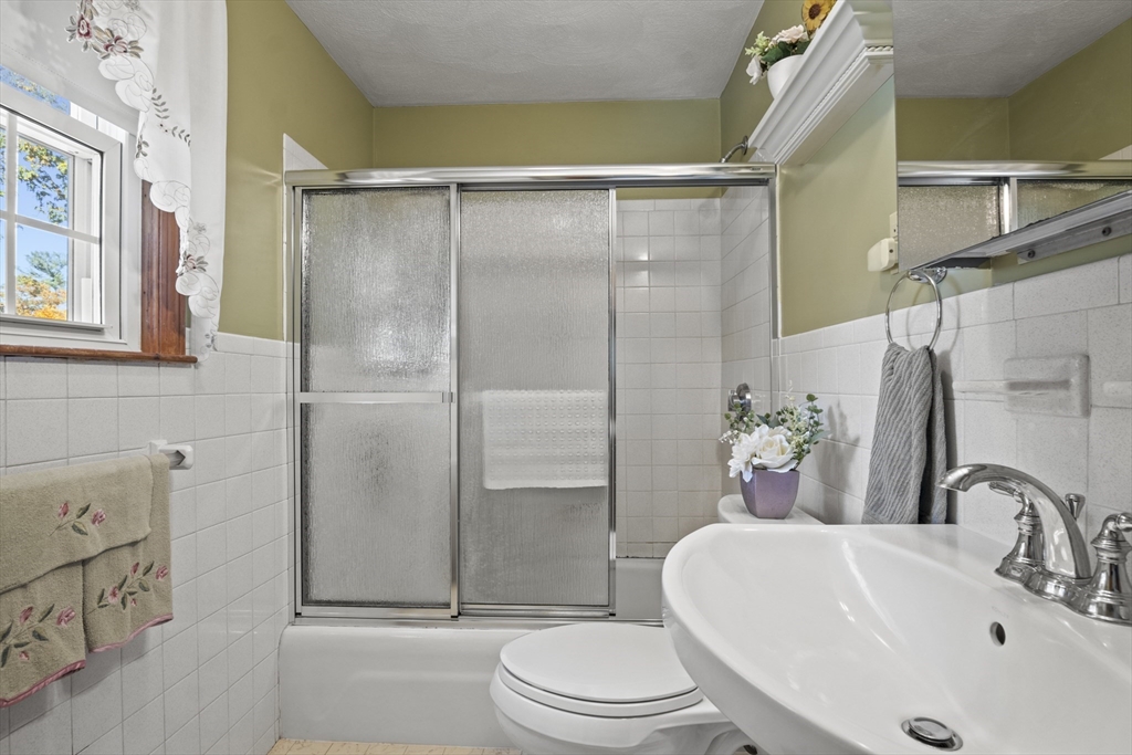 27 Fairview Avenue