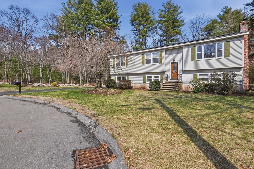10 Lee Avenue