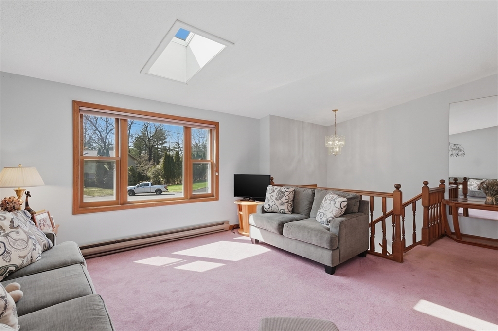 10 Lee Avenue