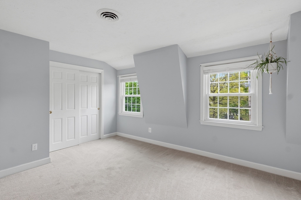 30 Harris Street # 8