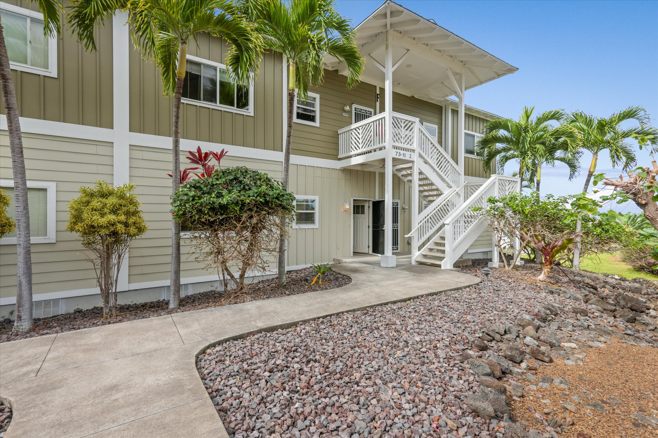 73-1102 NUUANU PL F103