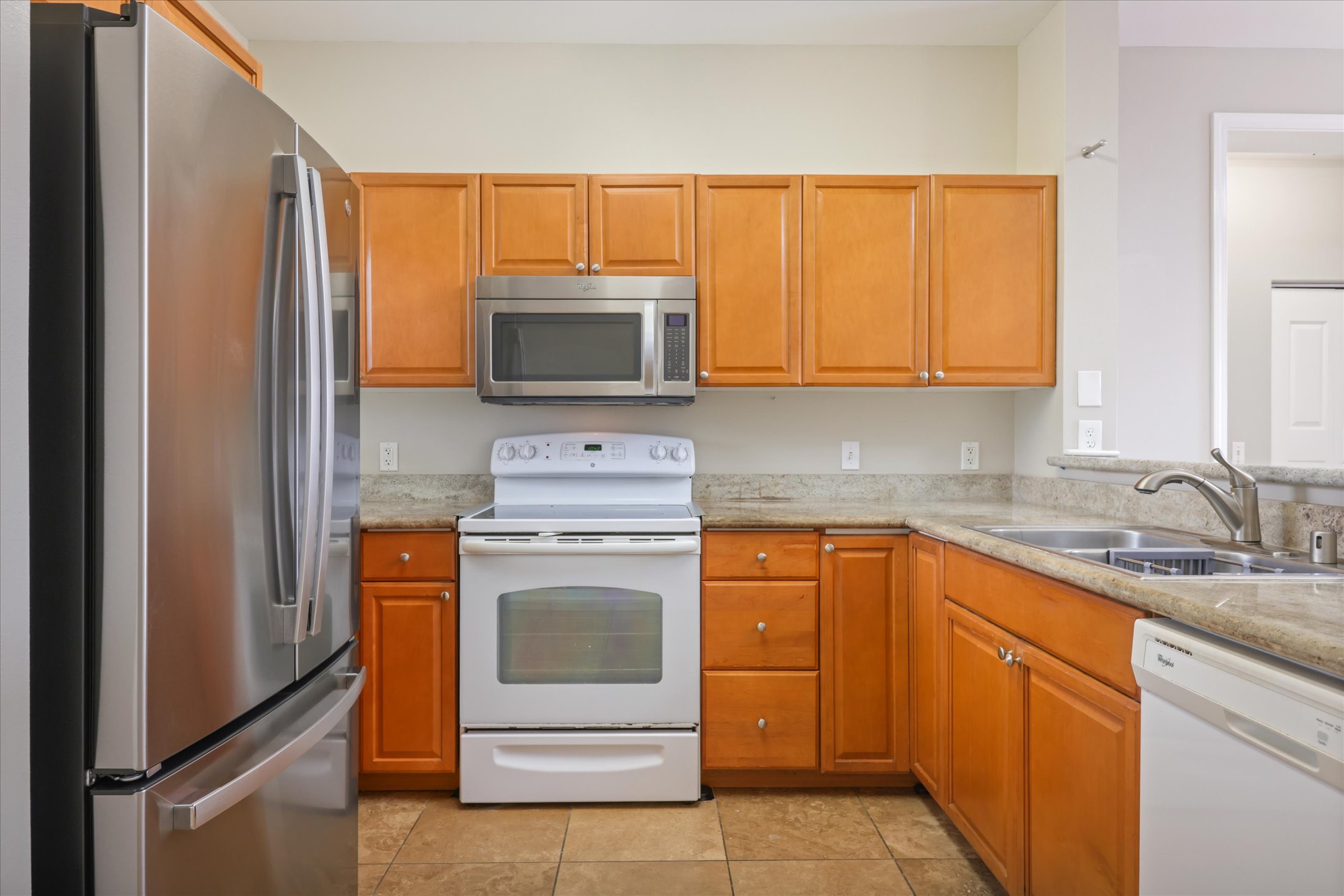 73-1102 NUUANU PL F103