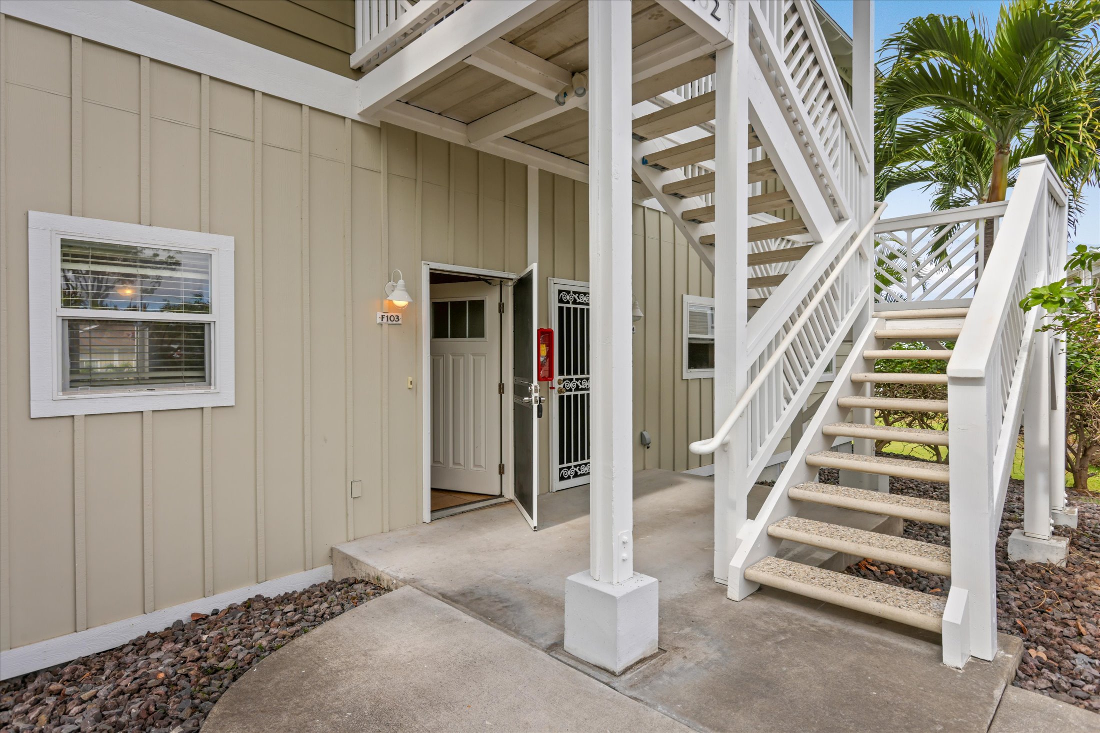 73-1102 NUUANU PL F103