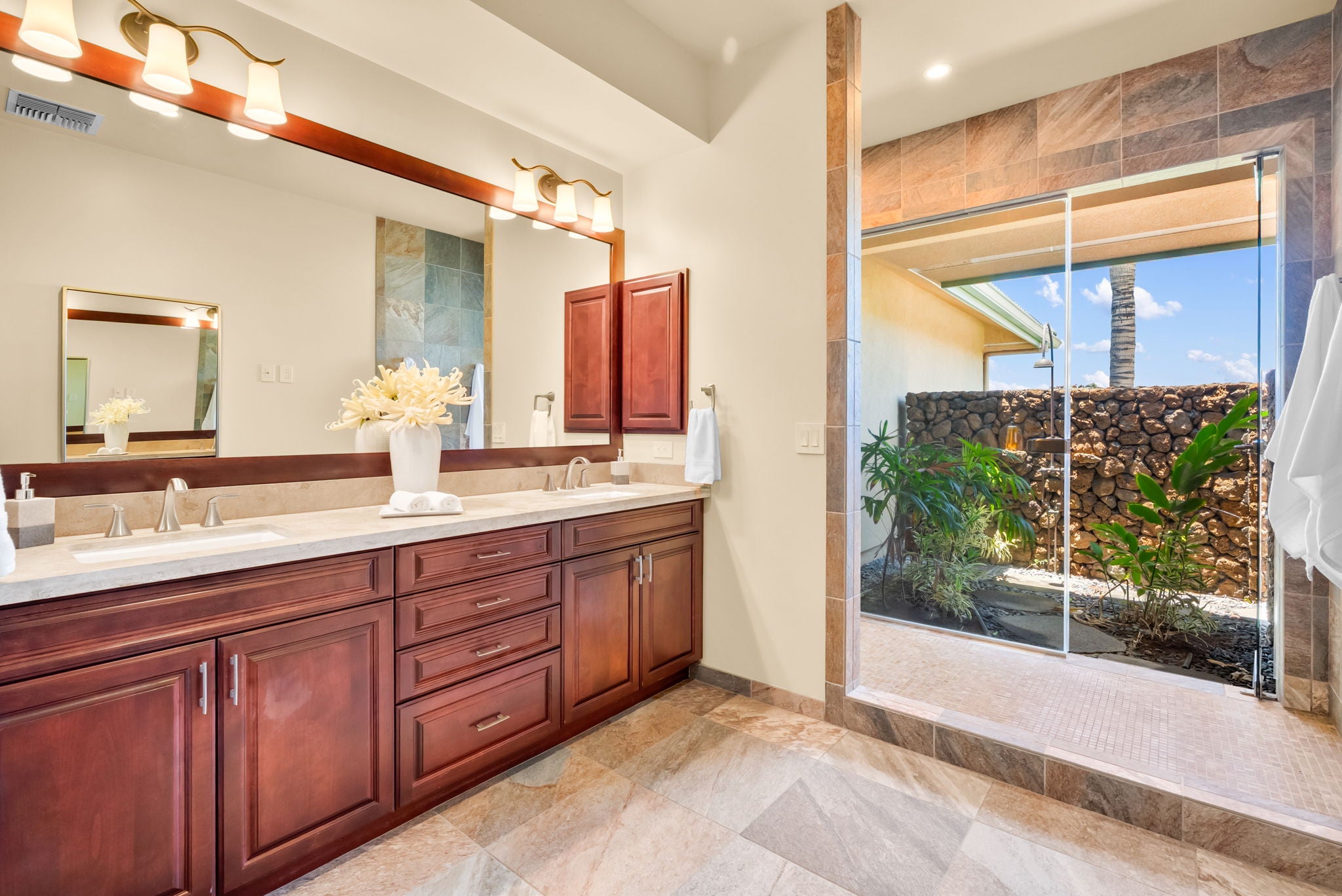 62-3600 AMAUI PLACE 324