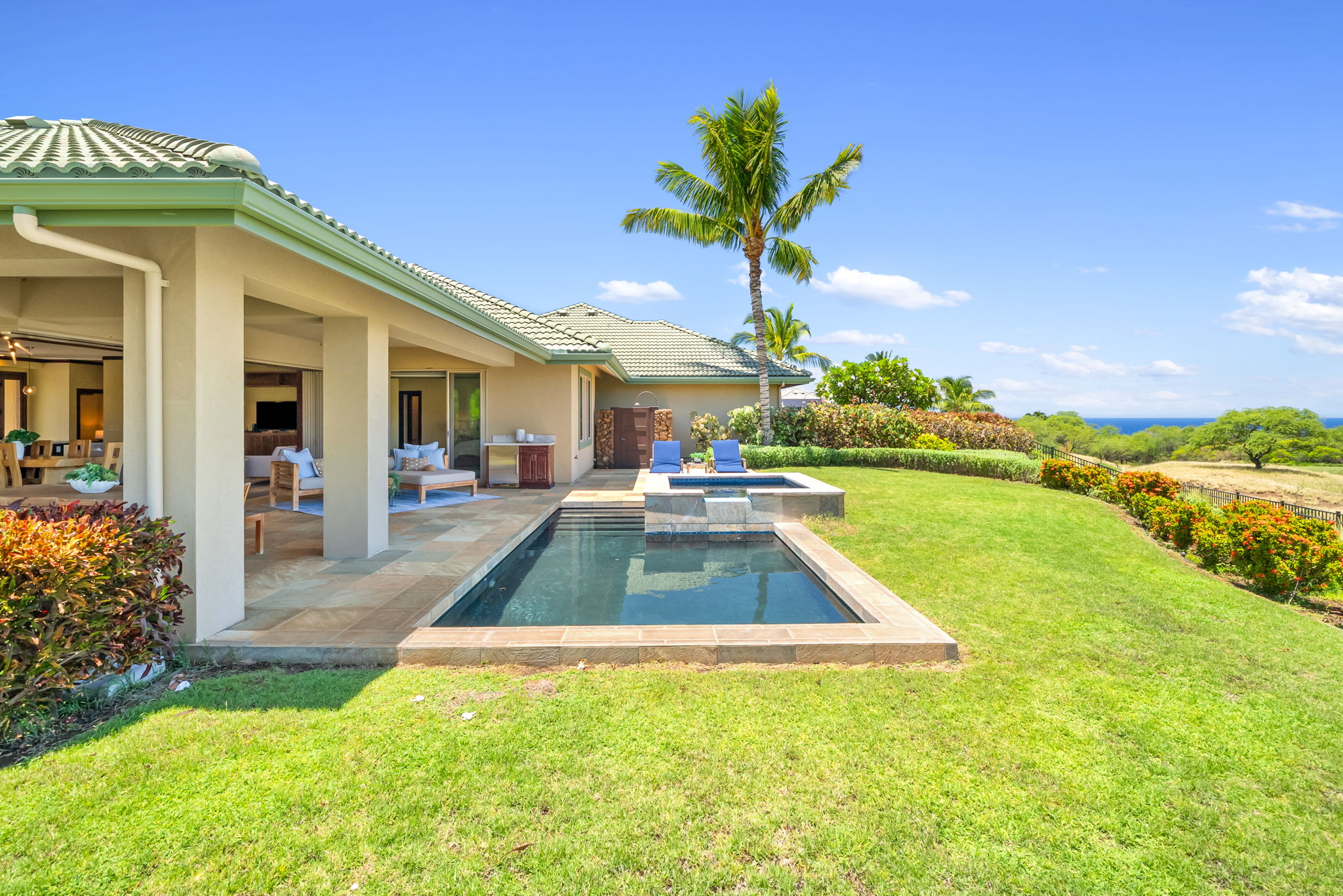 62-3600 AMAUI PLACE 324