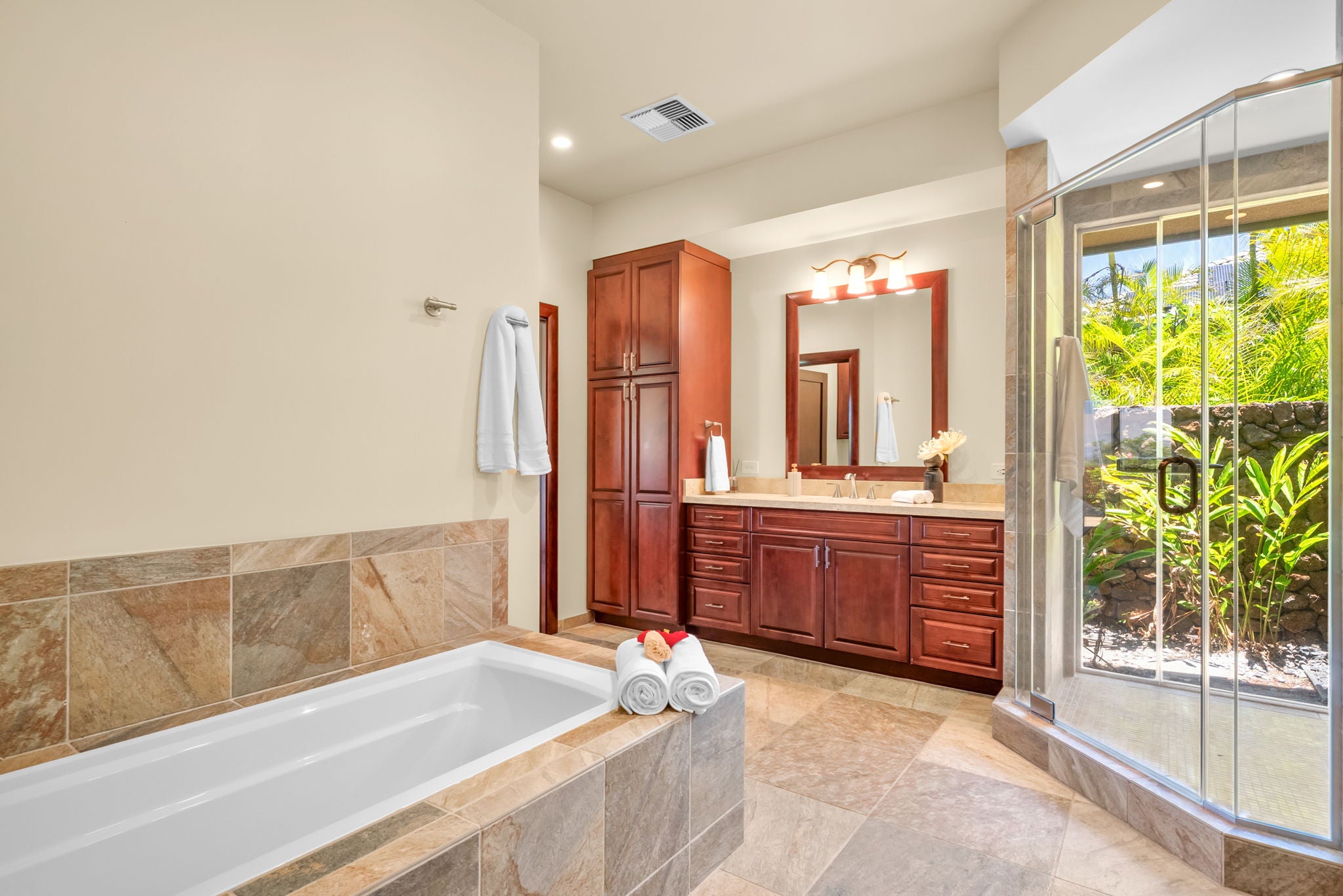 62-3600 AMAUI PLACE 324