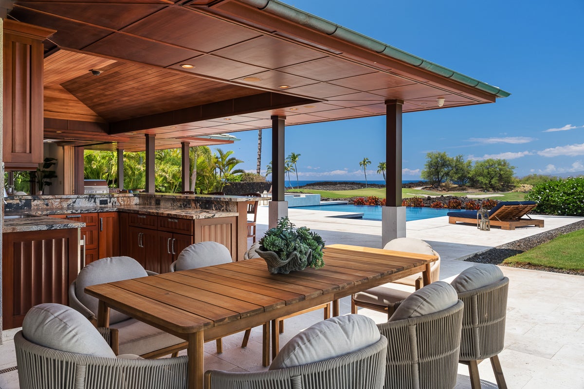 68-1013 KE KAILANI DR