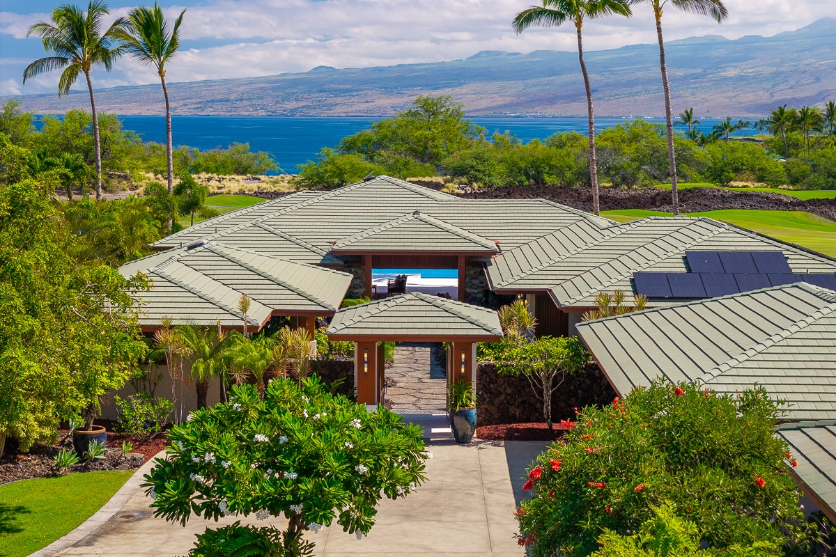68-1013 KE KAILANI DR