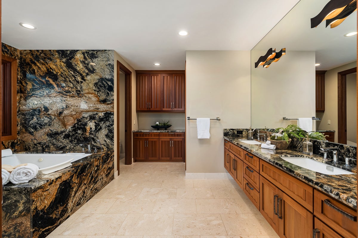 68-1013 KE KAILANI DR