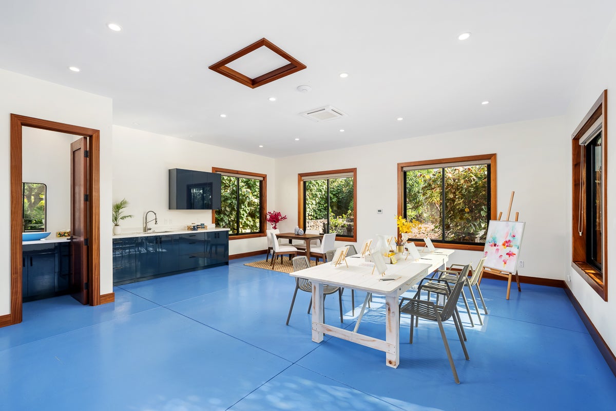 68-1013 KE KAILANI DR