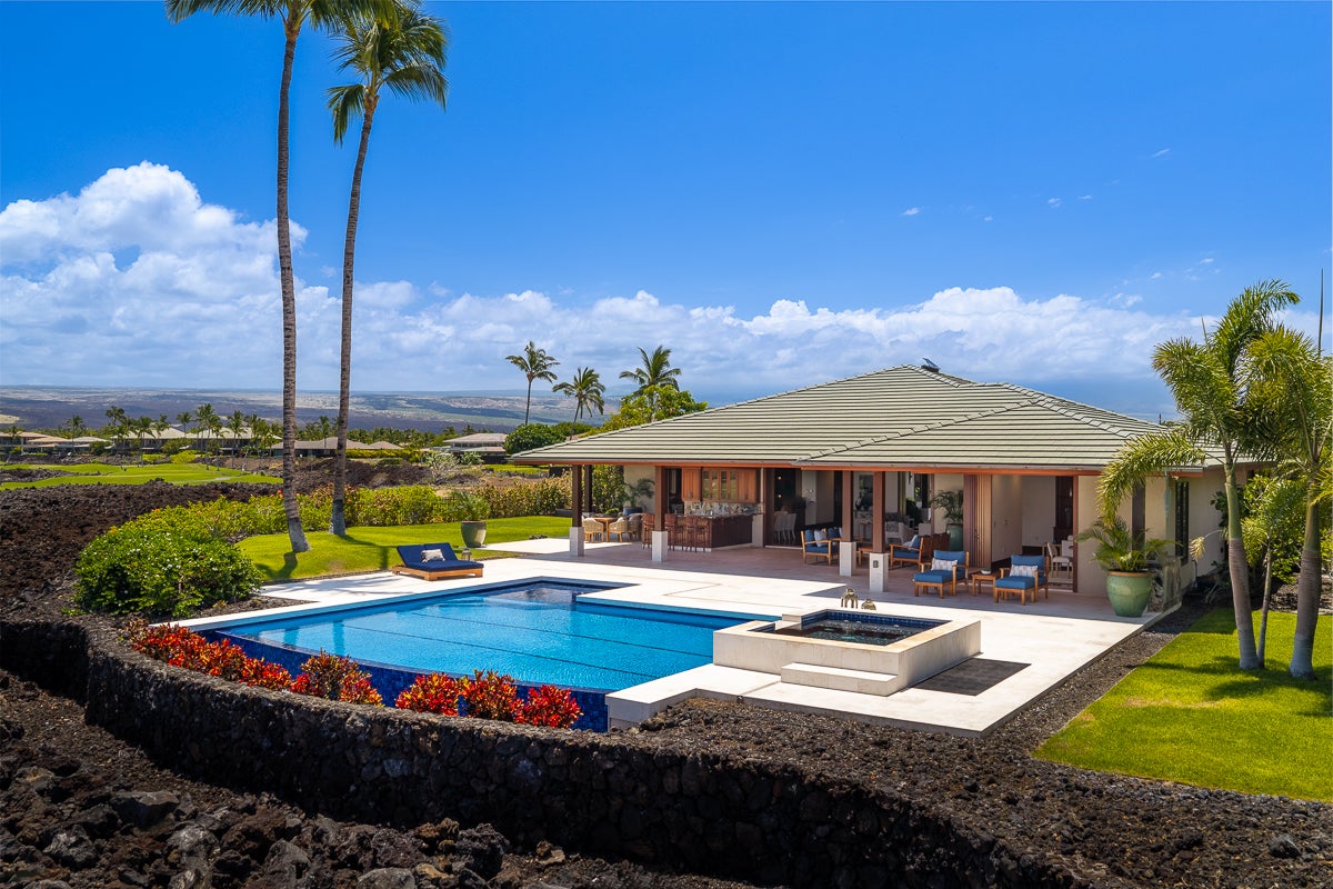 68-1013 KE KAILANI DR