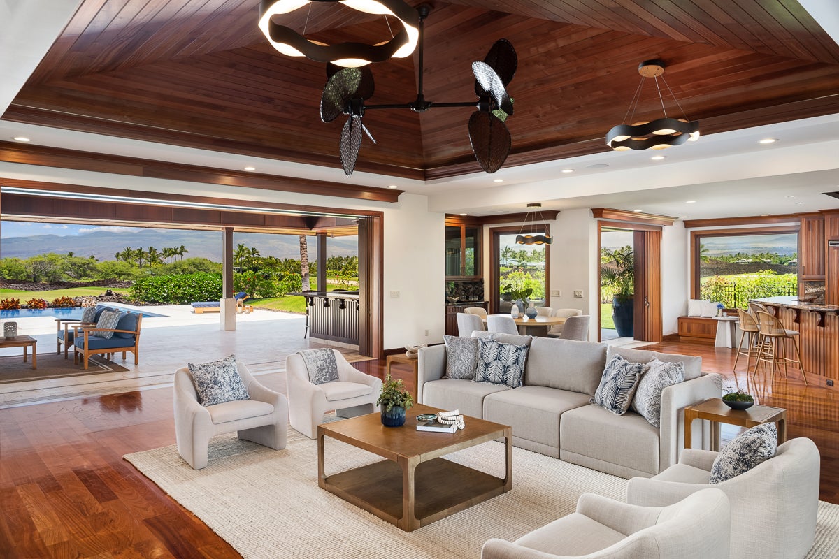 68-1013 KE KAILANI DR